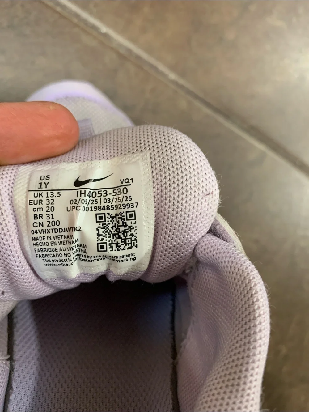 Nike Kids Lavender and Mint Hook-and-Loop Sneakers